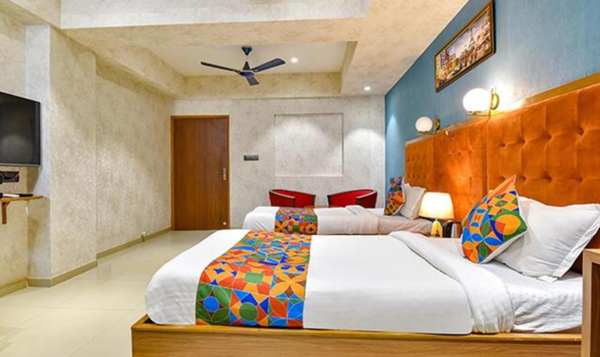 Fabhotel Siddharth Corporate - Vavol, Gandhinagar Dış mekan fotoğraf
